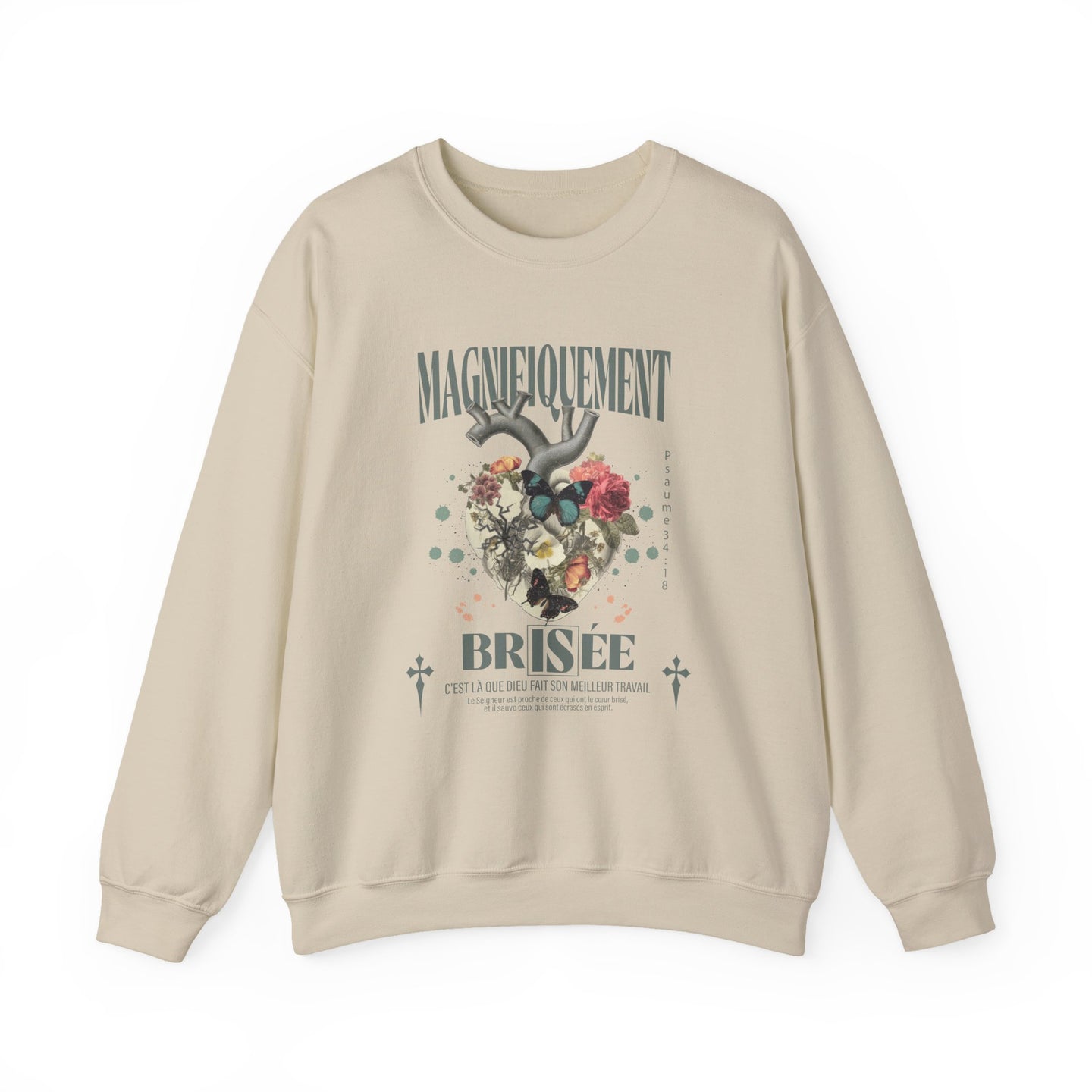 Sweat-shirt beige à col rond avec une illustration de cœur floral et des inscriptions en français.
