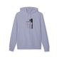 Sweat à capuche bleu lavande avec un motif religieux centré sur le buste.