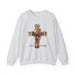 Sweat-shirt gris chiné avec une croix florale et l'inscription Tout est accompli.