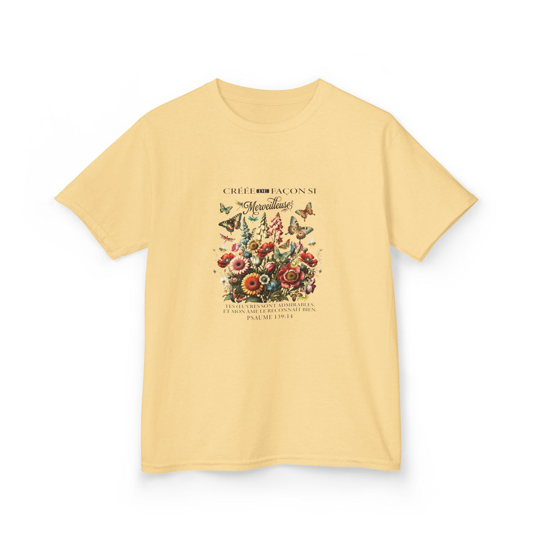 T-shirt jaune pâle pour enfant avec un imprimé floral vintage et des papillons.