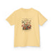 T-shirt jaune pâle pour enfant avec un imprimé floral vintage et des papillons.