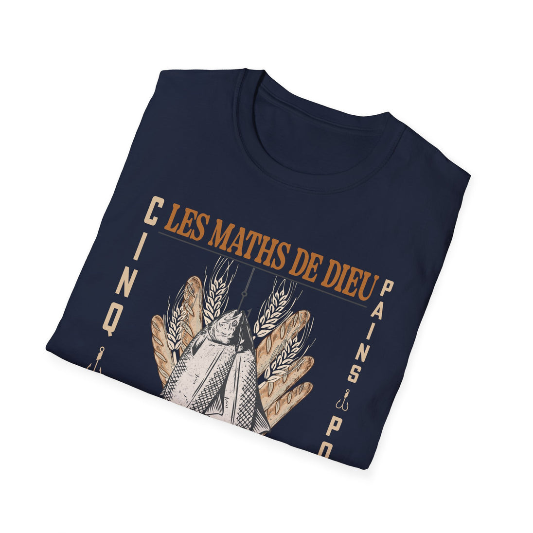 T-shirt bleu marine plié avec une illustration de poissons, de pains et le texte Les Maths de Dieu.