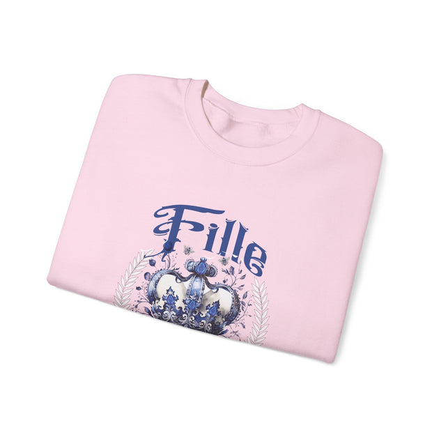 Sweatshirt rose pâle pour femme avec une couronne bleue et le mot Fille imprimés sur le devant.
