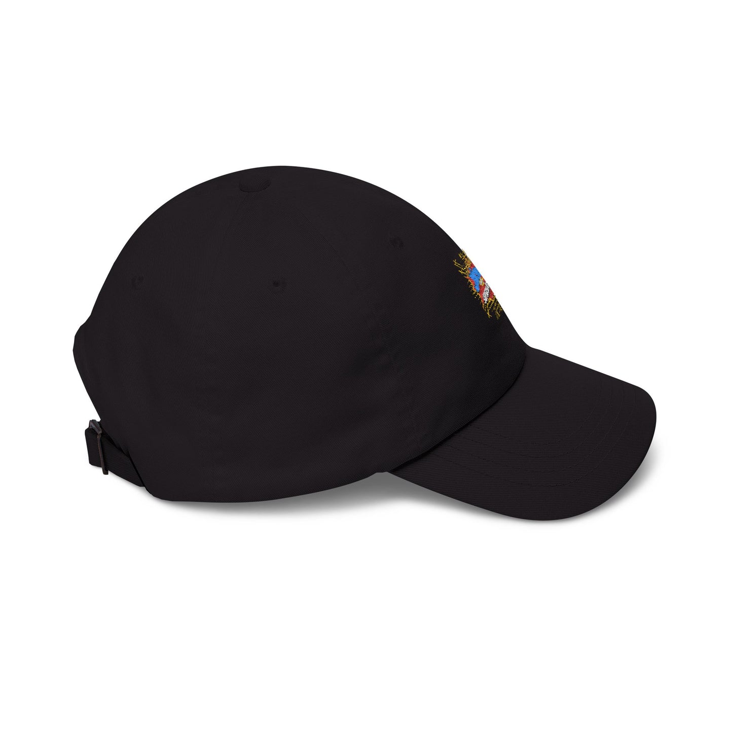 Casquette noire en coton avec un écusson brodé coloré sur le côté.