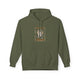 Sweat à capuche vert olive pour femme avec une illustration graphique sur le thème religieux.
