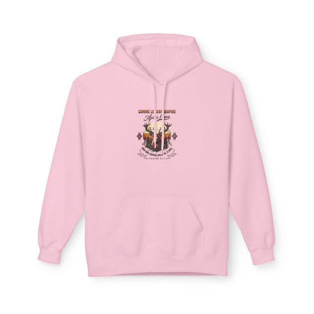 Sweat à capuche rose pâle avec un motif de cerf et le texte biblique Psaume 42:2.