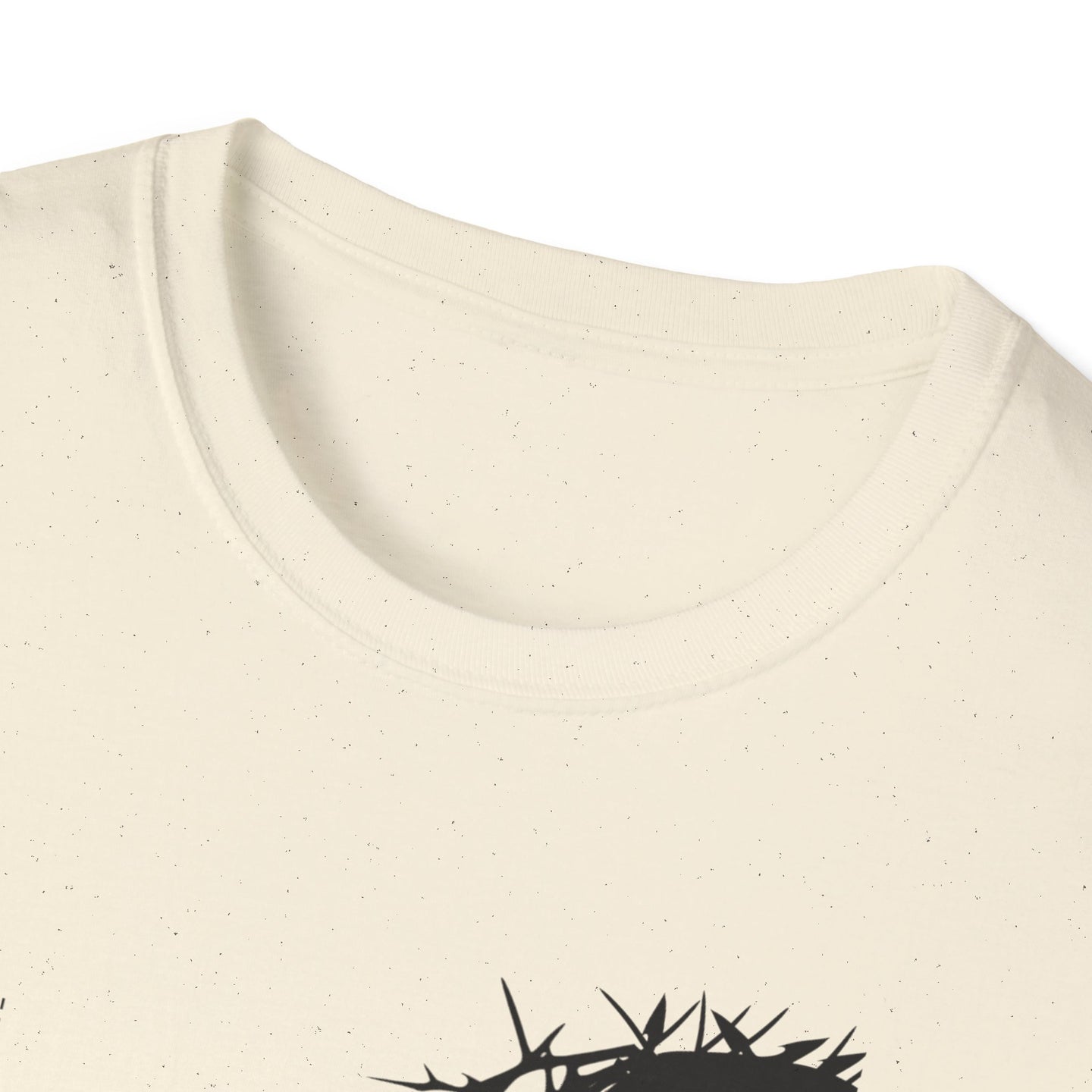 T-shirt femme beige chiné avec une couronne d'épines noire imprimée.