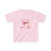 T-shirt rose pour enfant orné d'un ruban aquarelle et de l'inscription Jacques 1:17.