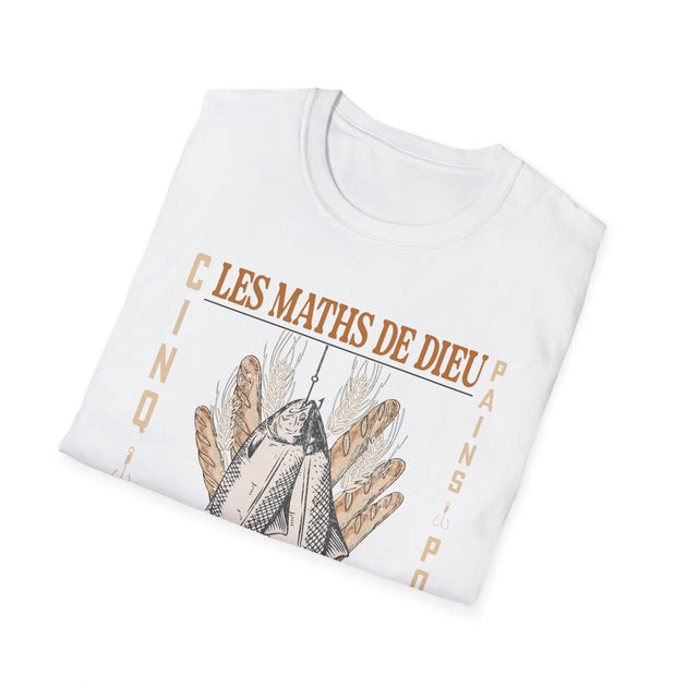 T-shirt blanc plié avec une illustration de poissons, de pains et le texte Les Maths de Dieu.