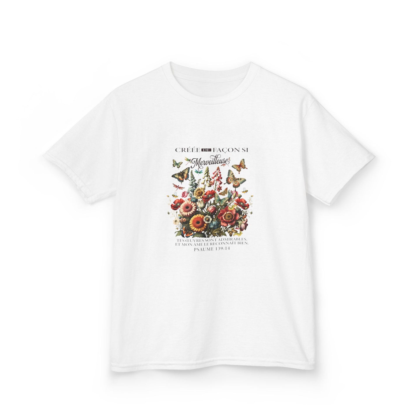 T-shirt blanc pour enfant orné d'un motif floral vintage, de papillons et d'un texte inspirant.