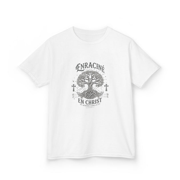 T-shirt blanc pour enfant avec une illustration d'arbre et le texte Enraciné en Christ.