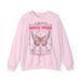 Sweat-shirt rose pâle avec un papillon et un verset biblique imprimés sur le devant.