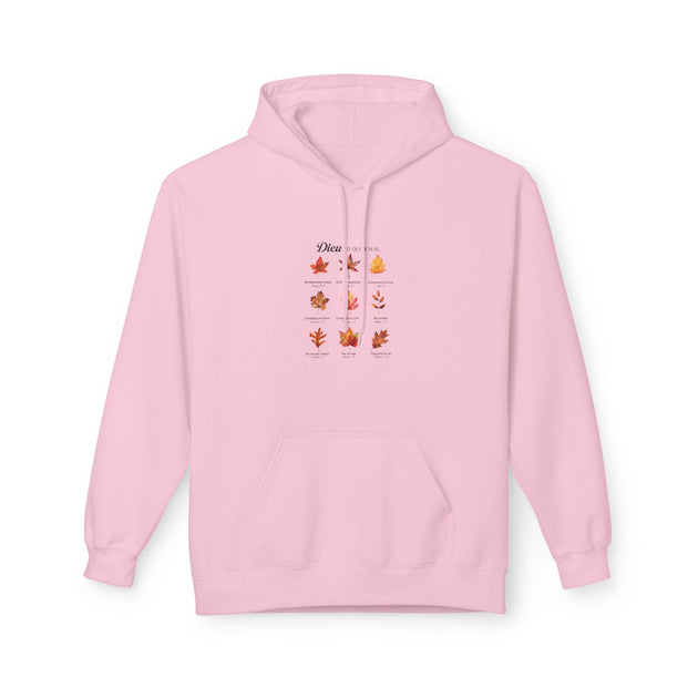 Sweat à capuche rose pour femme orné d'un motif de feuilles d'automne et de texte religieux.