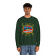 Un homme porte un sweatshirt vert foncé avec l'inscription Jésus est mon superhéros.