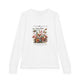 T-shirt blanc à manches longues pour enfant avec un motif floral et papillons imprimé au centre.