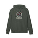 Sweat à capuche vert olive avec une illustration de corbeau et des roses sur la poitrine.