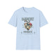 T-shirt bleu clair pour femme avec un motif de cœur floral et des papillons imprimé sur le devant.