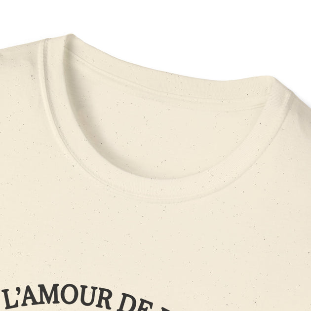 T-shirt femme en coton chiné beige avec une encolure ronde côtelée.