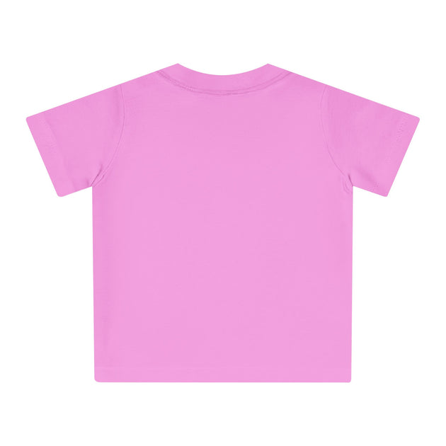 T-shirt pour bébé de couleur rose uni avec des manches courtes et un col rond.
