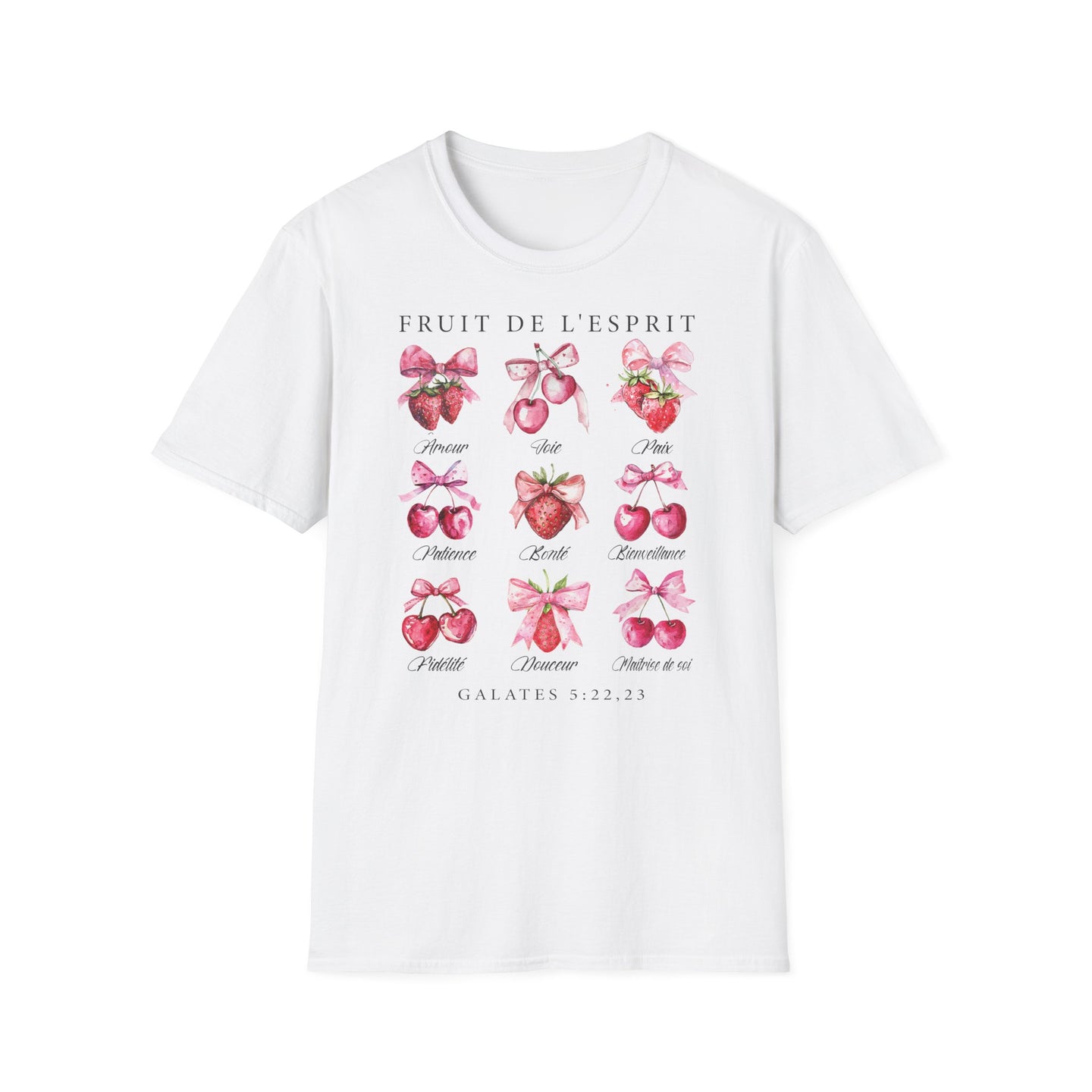 T-shirt blanc pour femme orné d'illustrations aquarelles de fruits et de nœuds roses.