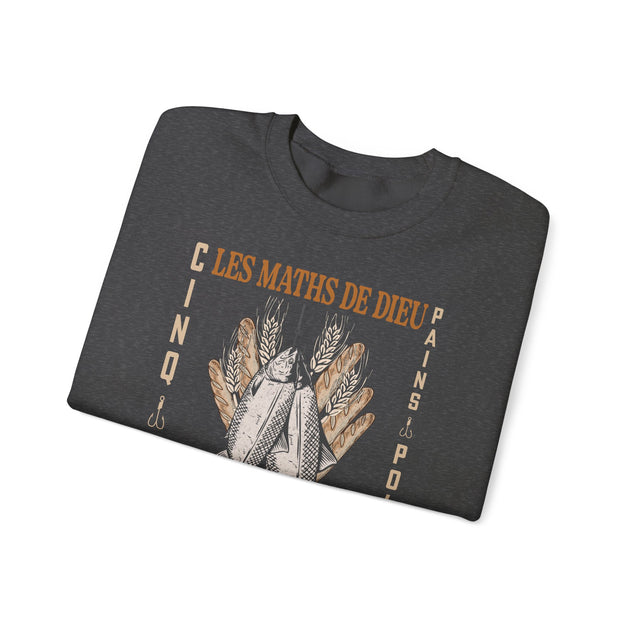Sweat-shirt gris foncé plié avec une illustration de poissons, de pains et de blé.
