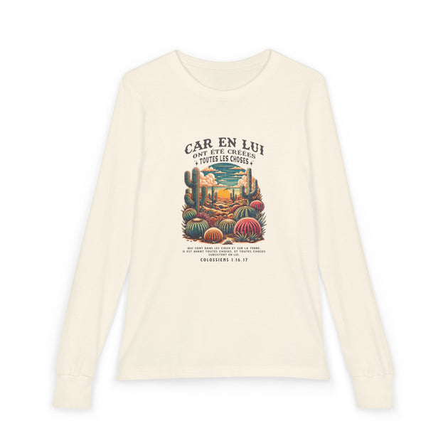 T-shirt à manches longues beige pour enfant avec une illustration de désert et un texte religieux.