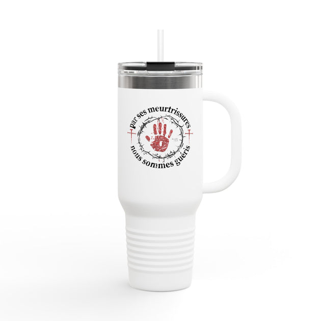 Mug de voyage blanc isotherme avec une poignée, une paille et un motif religieux imprimé.