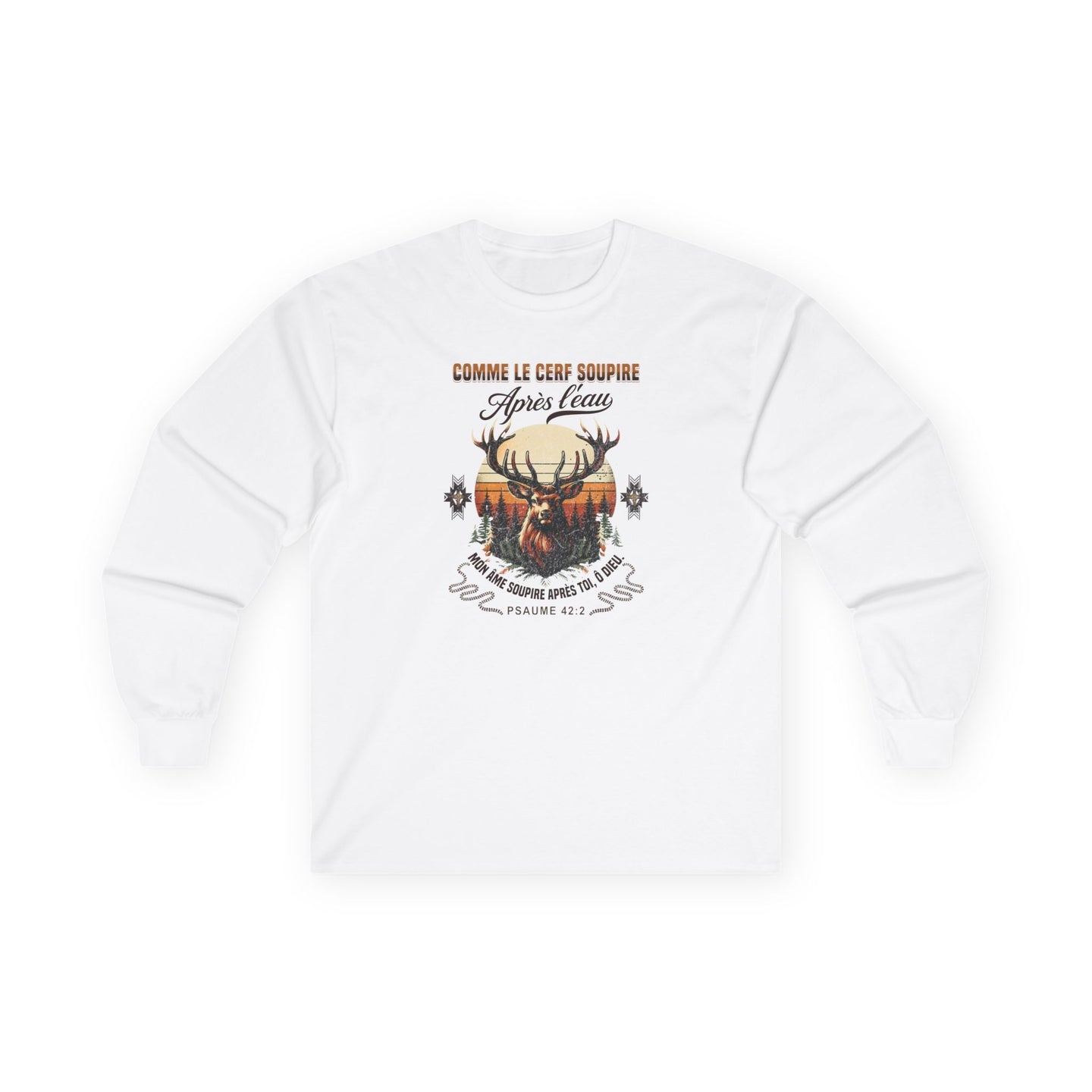 T-shirt blanc à manches longues avec un motif de cerf et le texte biblique Psaume 42:2.