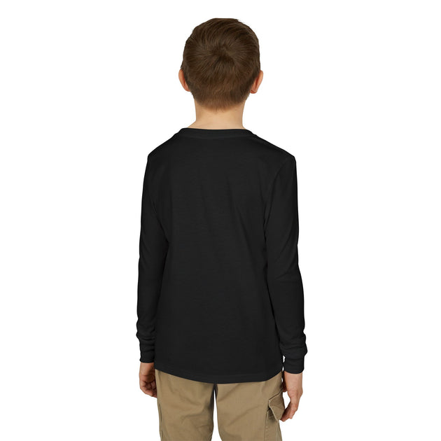 Vue arrière d'un enfant portant un t-shirt noir à manches longues en coton.
