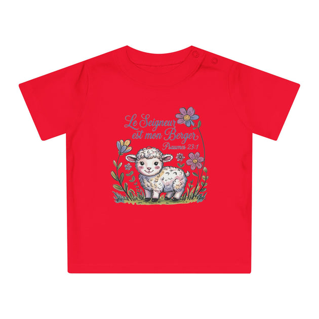 T-shirt rouge pour bébé avec un dessin d'agneau et l'inscription Le Seigneur est mon Berger.