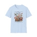 T-shirt bleu clair pour femme avec un imprimé floral, des papillons et un verset biblique.