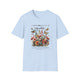 T-shirt bleu clair pour femme avec un imprimé floral, des papillons et un verset biblique.