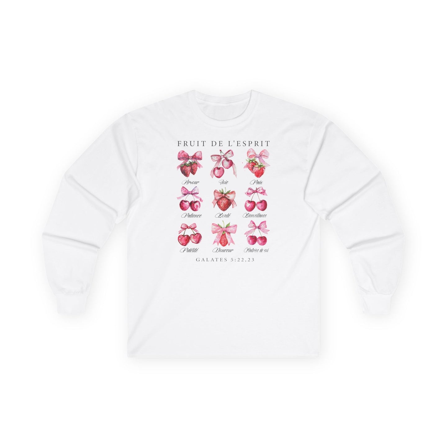 T-shirt blanc à manches longues avec une illustration de fruits et le texte Fruit de l'Esprit.