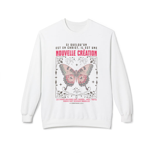 Sweatshirt blanc femme avec papillon et verset biblique 2 Corinthiens 5:17 en français.