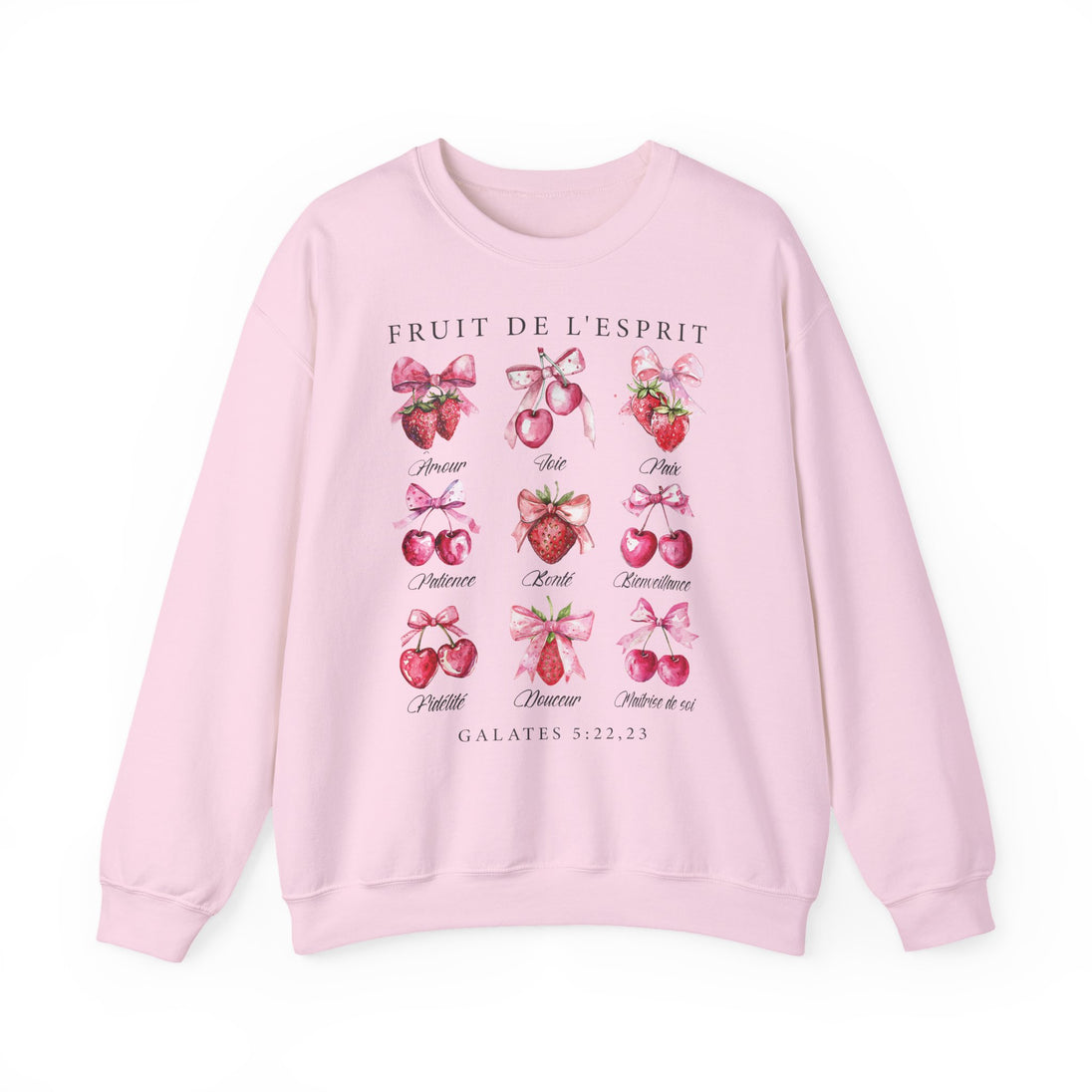 Sweat-shirt rose pâle illustré de fruits et de nœuds avec le texte Fruit de l'Esprit.