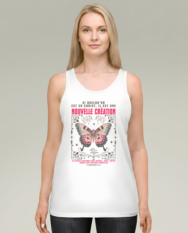 Débardeur blanc pour femme avec papillon rose et texte biblique en français Nouvelle Création.