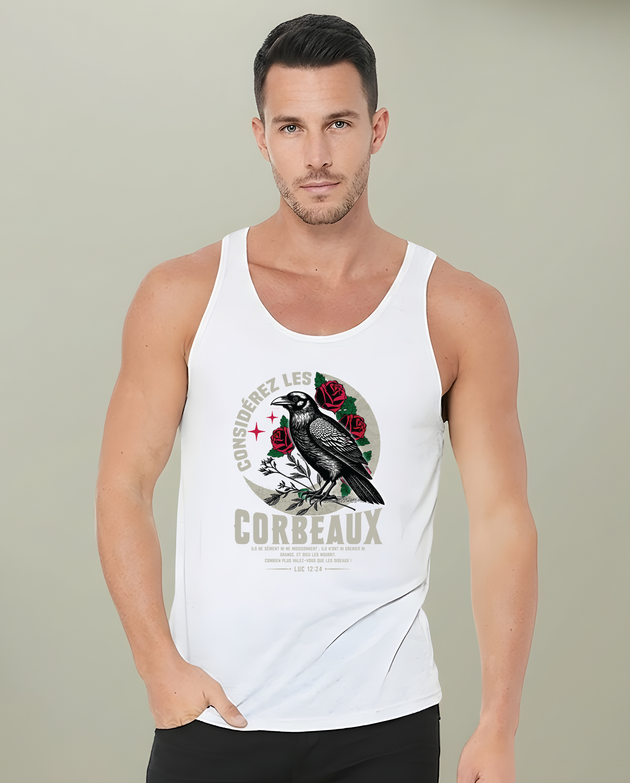 Débardeur blanc pour homme avec une illustration de corbeau, de roses et un texte biblique.
