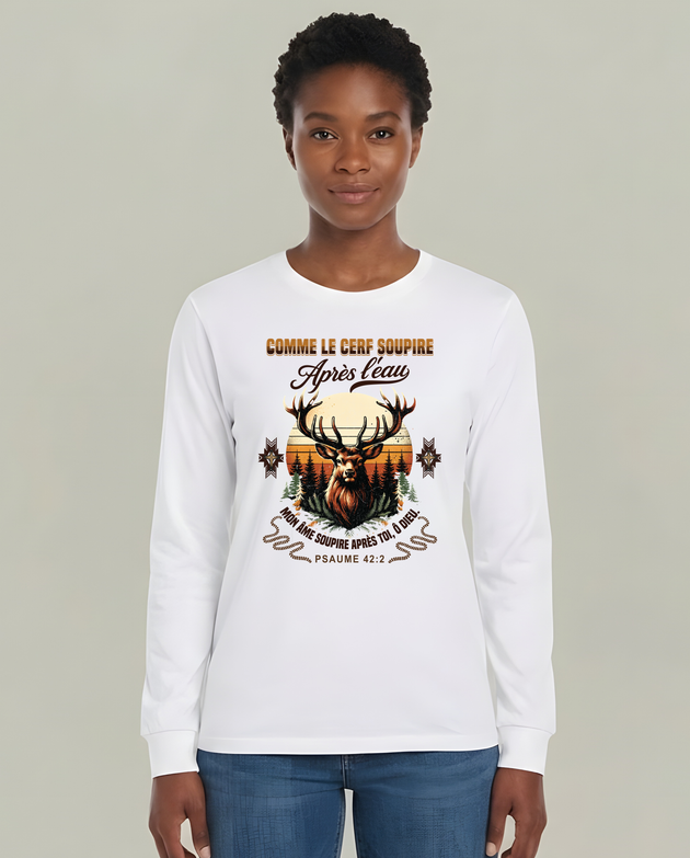 T-shirt blanc manches longues femme avec cerf et texte biblique Psaume 42:2.
