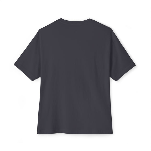 T-shirt oversize gris foncé à coupe décontractée avec épaules tombantes.