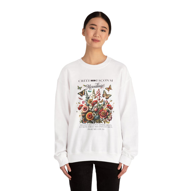 Sweatshirt blanc femme avec fleurs et verset Psaume 139:14, Créée de Façon Merveilleuse.