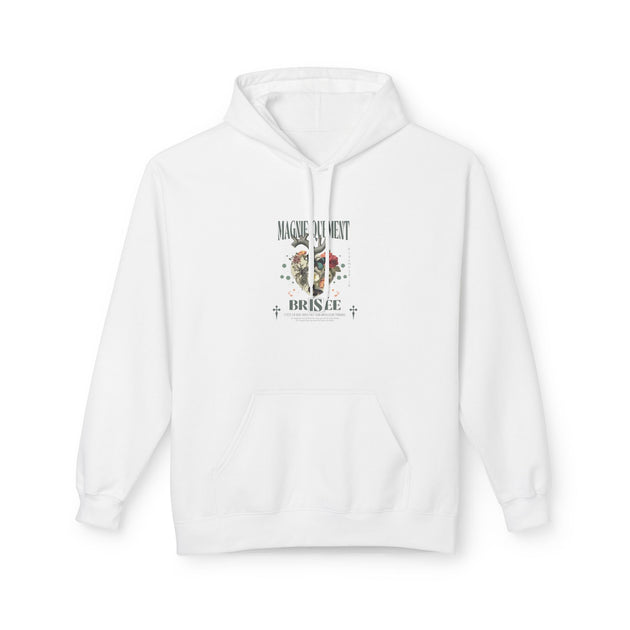 Sweat à capuche blanc pour femme avec un motif floral en forme de cœur et un texte inspirant.