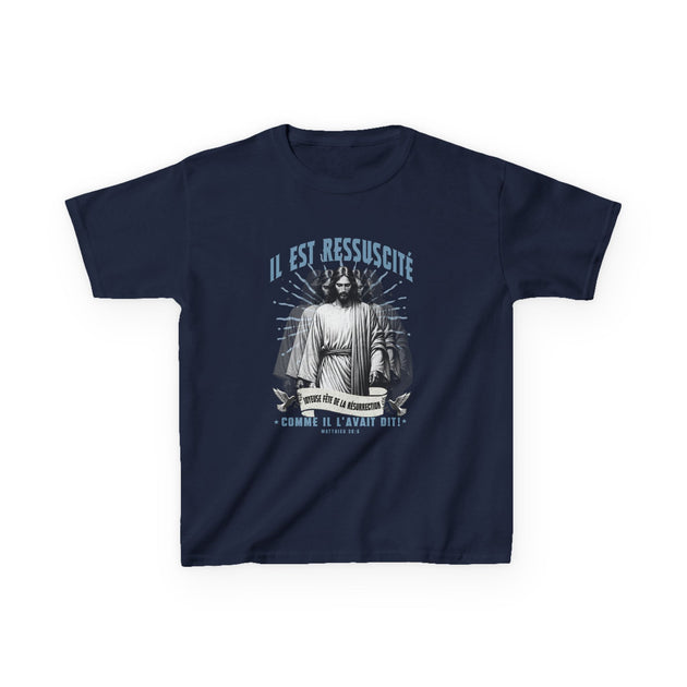 T-shirt bleu marine pour enfant avec une illustration religieuse et le texte Il est ressuscité.