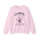 Sweat-shirt rose pâle pour femme avec une empreinte de main et un texte religieux imprimés.