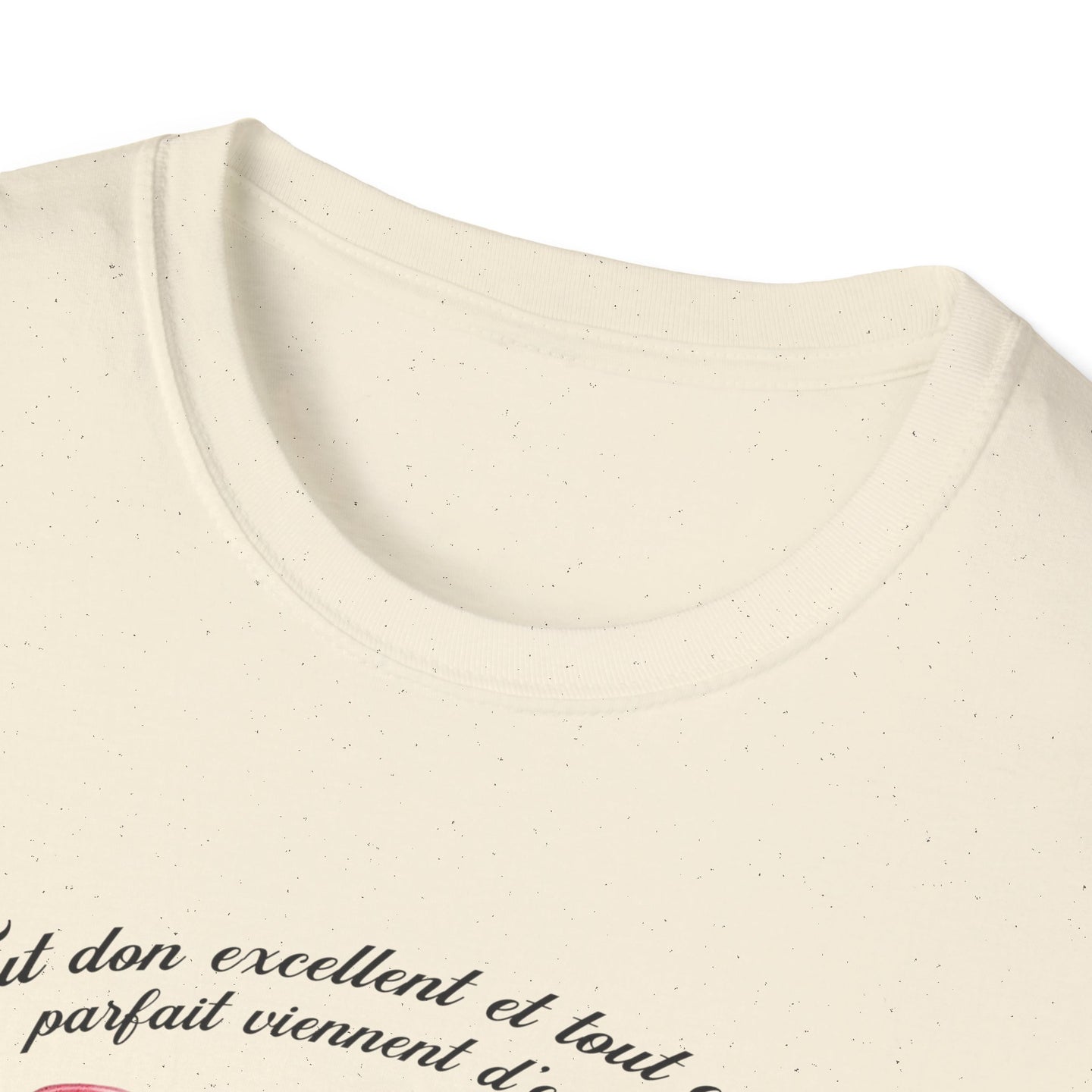 T-shirt femme en coton chiné crème avec une inscription calligraphiée noire sur la poitrine.