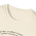 T-shirt femme en coton chiné crème avec une inscription calligraphiée noire sur la poitrine.