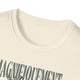 T-shirt blanc cassé chiné avec un col rond et une inscription partielle en lettres grises.
