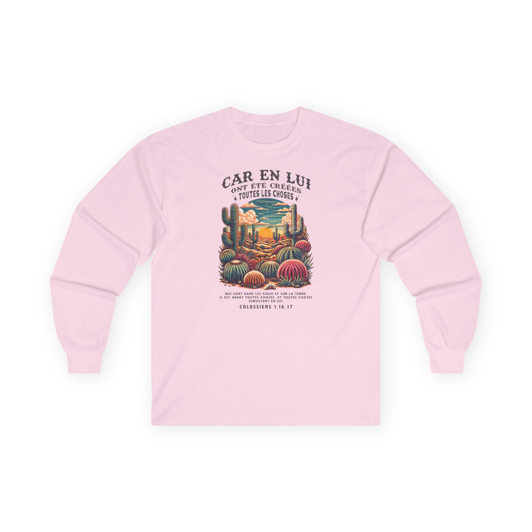 T-shirt rose à manches longues avec une illustration de désert et un texte biblique en français.