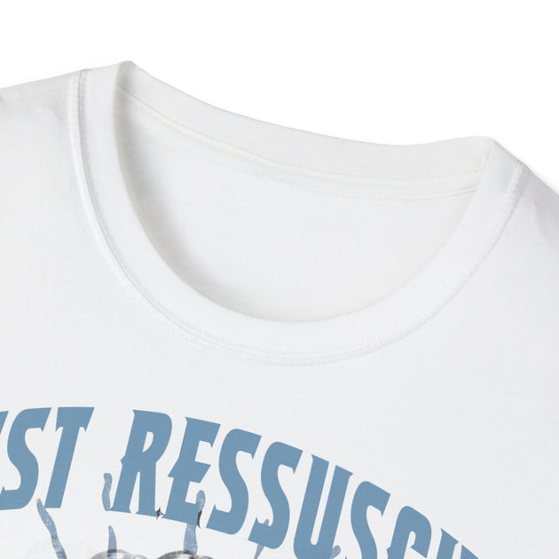 T-shirt blanc à col rond avec l'inscription bleue Il est ressuscité.