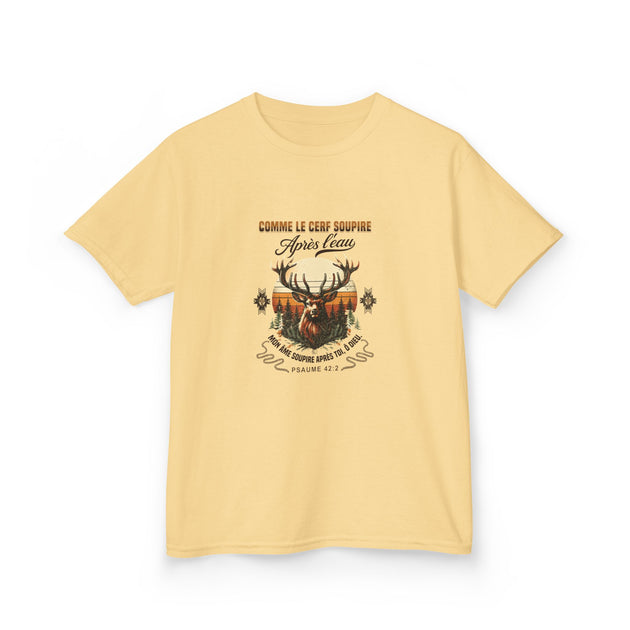 T-shirt jaune pour enfant avec une illustration de cerf et le texte biblique Psaume 42:2.