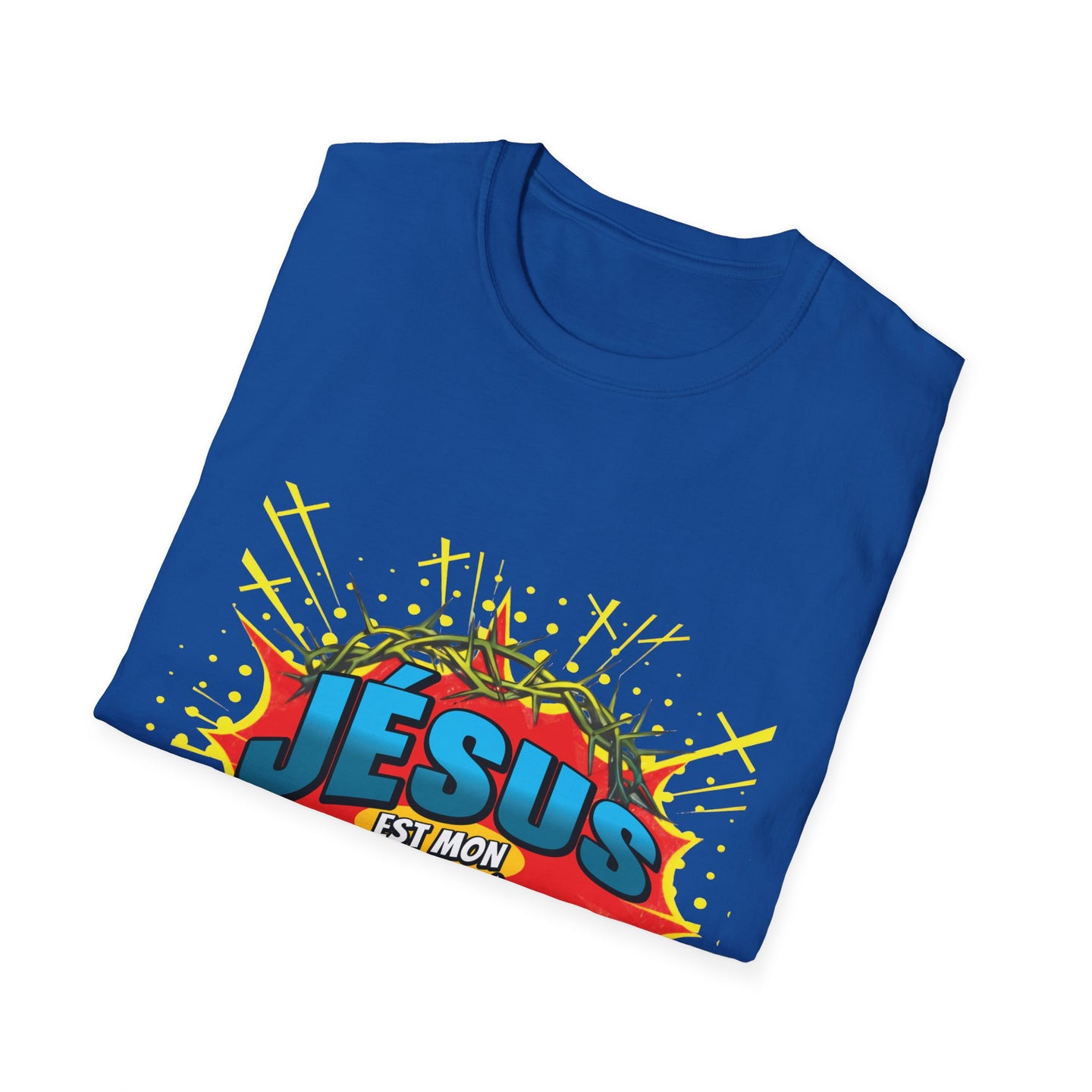 T-shirt bleu plié avec une illustration style bande dessinée représentant Jésus et une couronne.